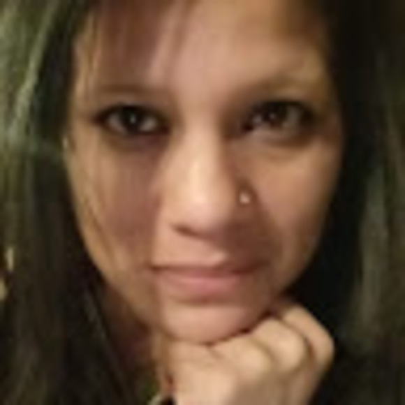 Profile Picture of Bea Chuculate (@bea_chuculate) on Poshmark