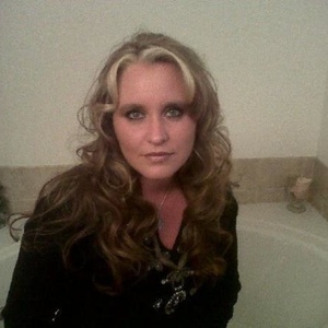 Profile Picture of Kara Howard (@karahoward) on Myspace