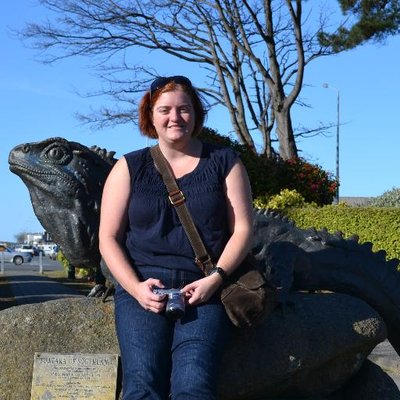 Profile Picture of Allison Tyler (@bookandstars) on Twitter