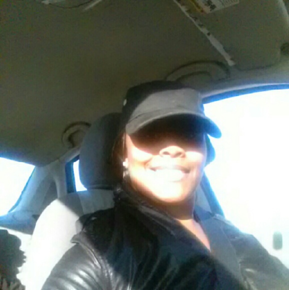 Profile Picture of Dechelle Hosley (@keithensmommy) on Poshmark