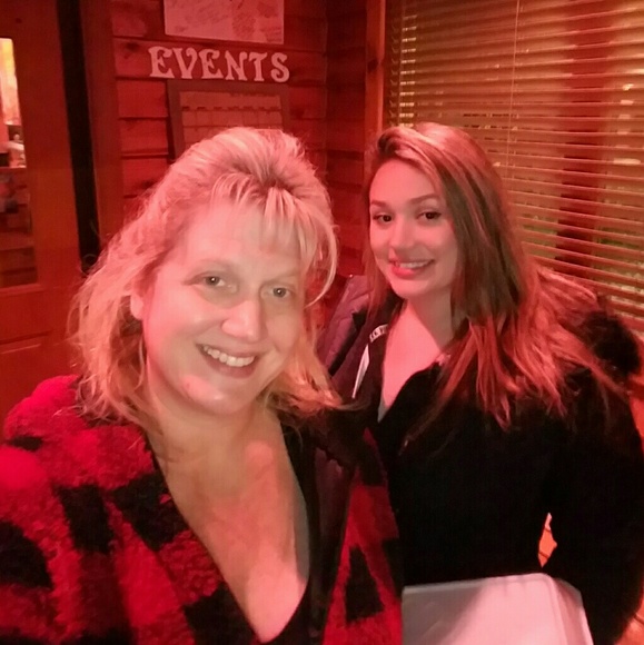 Profile Picture of Michele Epps (@mre1972) on Poshmark