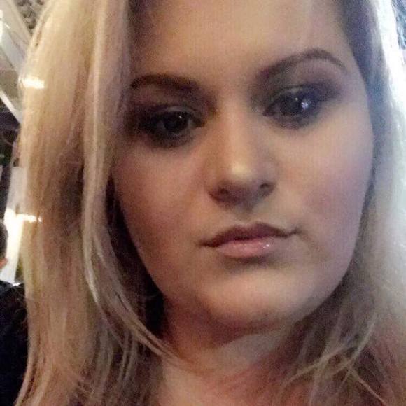 Profile Picture of Mimoza Mavraj (@mimoza) on Poshmark