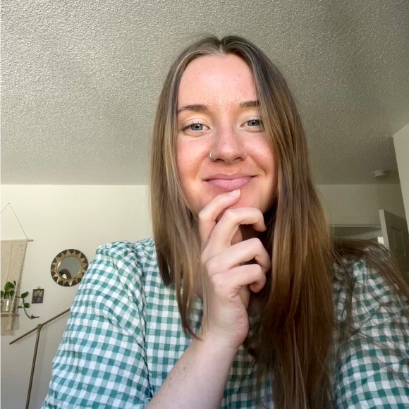 Profile Picture of Steffany Mcpeek (@stefftm) on Poshmark