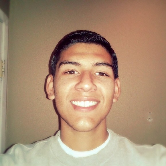 Profile Picture of Benjamin Romero (@benngee) on Poshmark