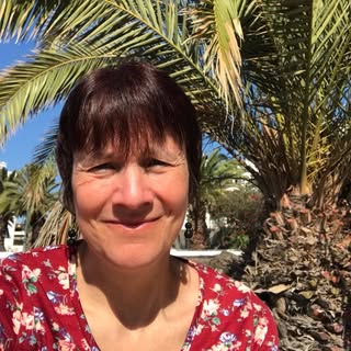 Profile Picture of Julie Hemp (@juliehemp180) on Instagram