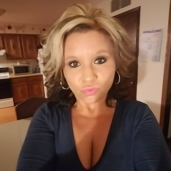 Profile Picture of Brandi Wyatt (@princessa69) on Poshmark