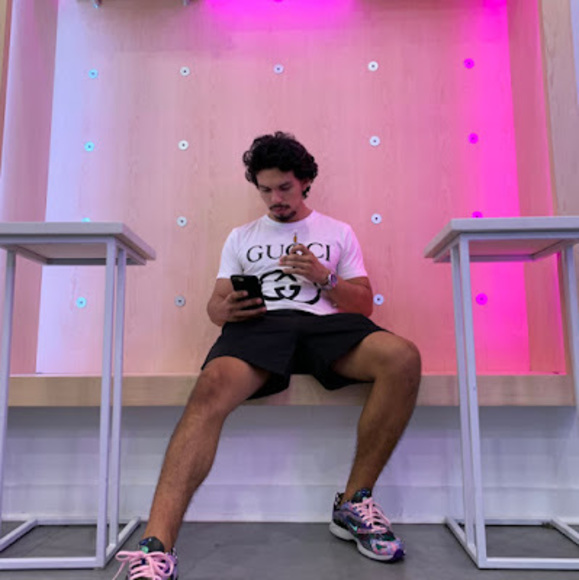 Profile Picture of John fx Trader (@jcedeno114) on Poshmark
