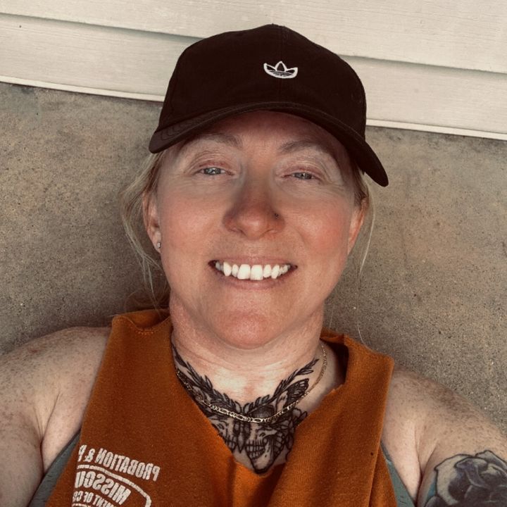 Profile Picture of Lori (@loridroge) on Tiktok