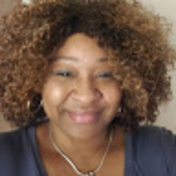 Profile Picture of Deangela Lightbourne (@lightbourned70) on Poshmark