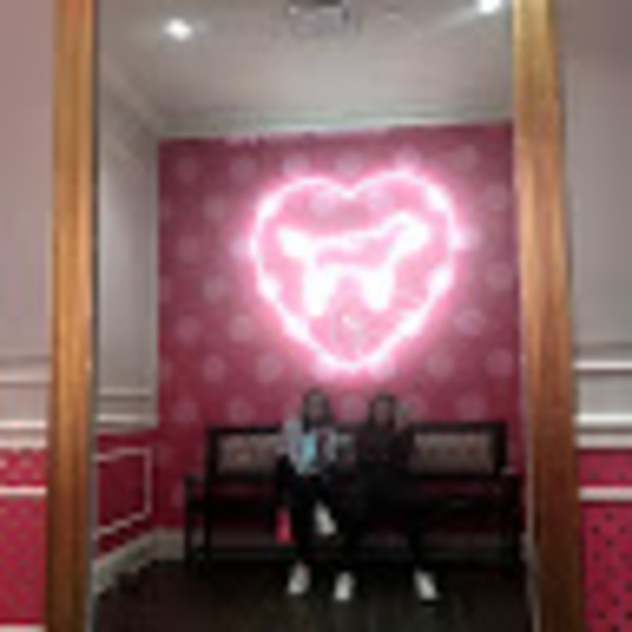 Profile Picture of Karan Weiby (@477644) on Poshmark