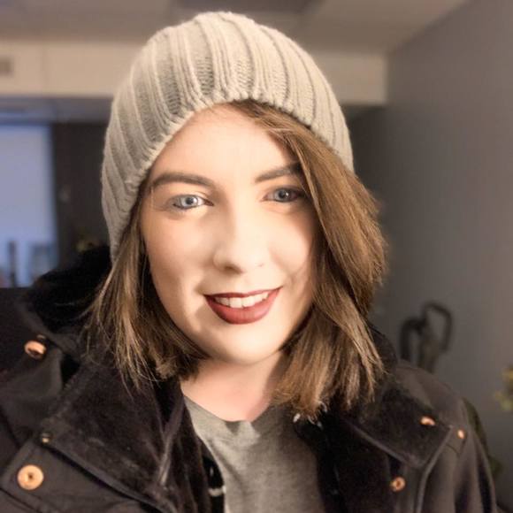 Profile Picture of Misty Helms (@morsehelms) on Poshmark