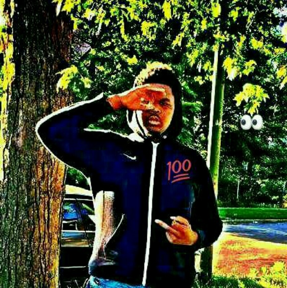 Profile Picture of Joshua Jones (@_guapo_flare) on Poshmark