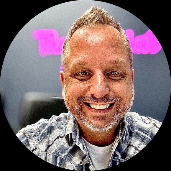 Profile Picture of Graig Lindgren (@graigl) on Poshmark