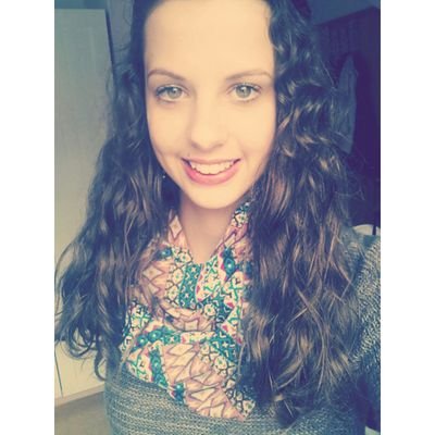 Profile Picture of LaraYoung (@Lara_Young_x3) on Twitter