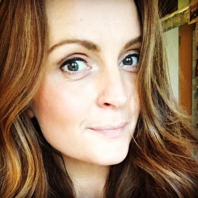 Profile Picture of Amanda Downing (@ajhdowning) on Twitter