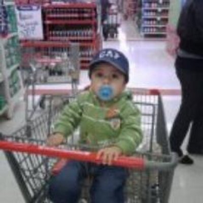 Profile Picture of Laura Coronel (@lauracoronel15) on Twitter