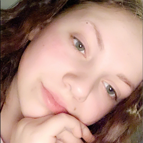 Profile Picture of Belle Calabrase (@bellacalabrase) on Poshmark