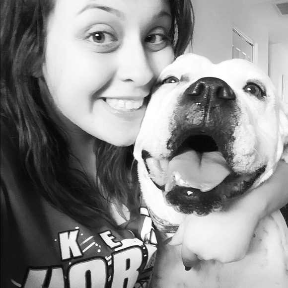 Profile Picture of Jen Marsala (@jennifermarie92) on Poshmark