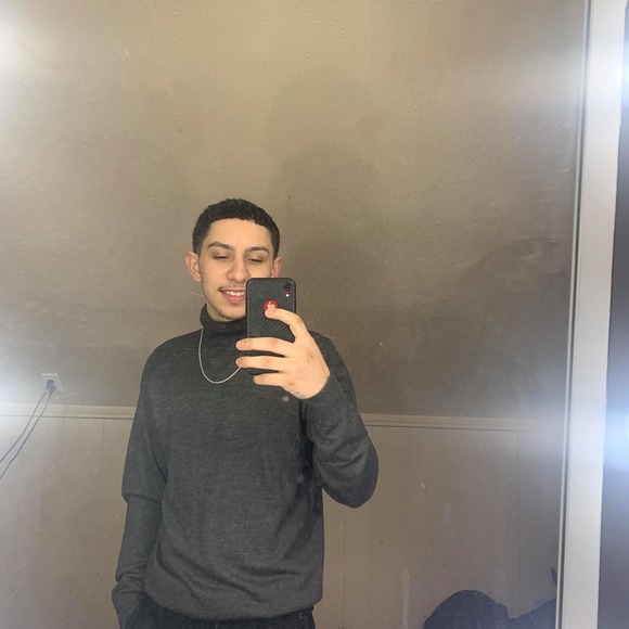 Profile Picture of Alex Facundo (@afacundo60) on Poshmark