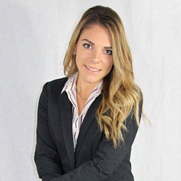 Profile Picture of Sophia Pandolfi (@_fifi) on Poshmark