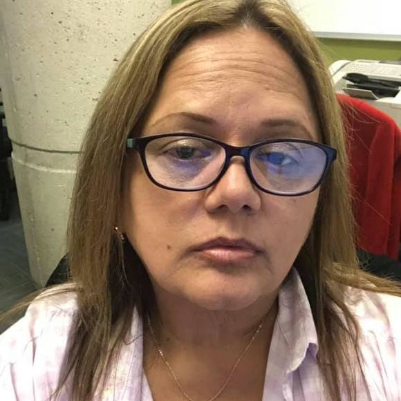 Profile Picture of Shannon Speck (@dellc35) on Poshmark