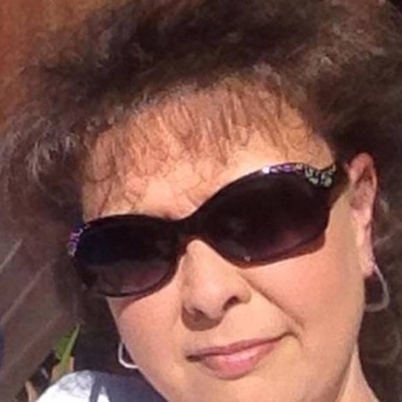 Profile Picture of Deana Whitbey (@whitbey4) on Poshmark