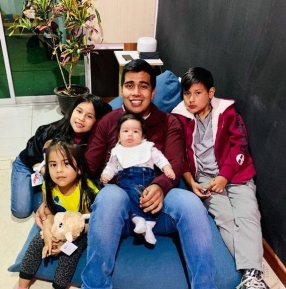 Profile Picture of Cesar Naranjo (@cesarnaranjo184) on Poshmark