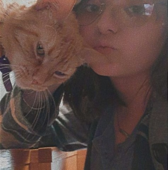 Profile Picture of Abbey Cimarolli (@abbeycimarolli) on Poshmark