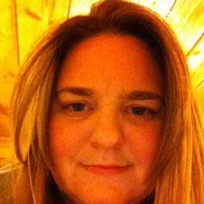 Profile Picture of Amanda Wickett (@thebusyboss) on Twitter