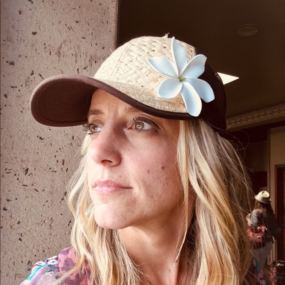 Profile Picture of Amber Rozycki (@alrozycki) on Poshmark