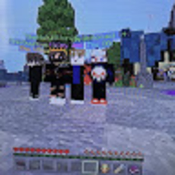 Profile Picture of Lindsey Caponi (@lindseycaponi) on Poshmark