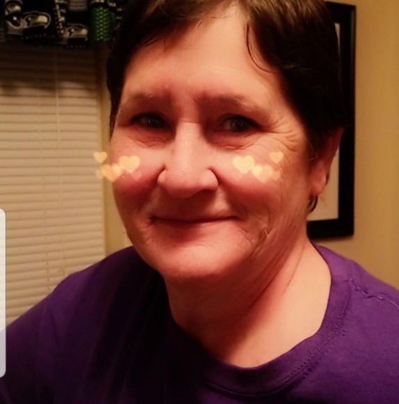 Profile Picture of Carrie Mcburney (@carriemcburaney) on Poshmark