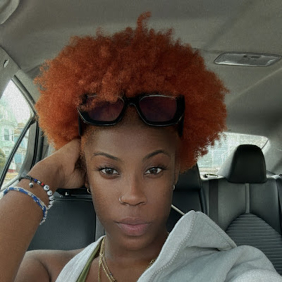 Profile Picture of Doreen Vassor (@doreenvassor) on Poshmark