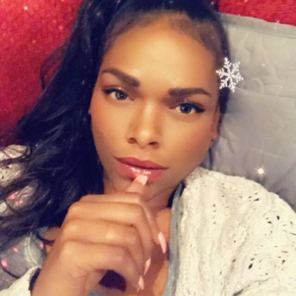 Profile Picture of Nichole Clayborne (@nickiclayborne) on Poshmark