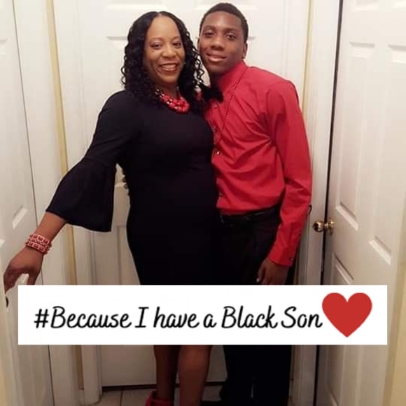 Profile Picture of Jacqueline Andrews (@jackietandrews) on Poshmark