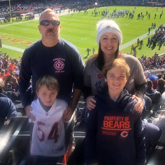 Profile Picture of Kristen Henmueller (@khenmueller) on Poshmark