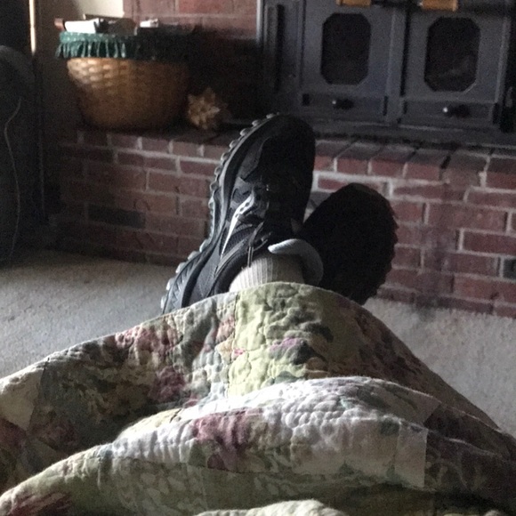 Profile Picture of Lori Swinford (@bess4040) on Poshmark