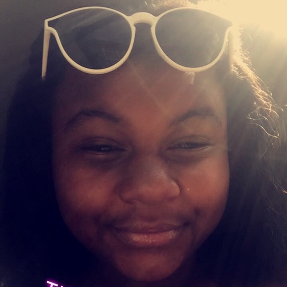 Profile Picture of Jaylene Tertulien (@jayjay_aox) on Poshmark