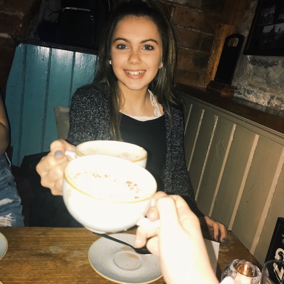 Profile Picture of Lily Atkinson (@lilysylvie8) on Poshmark