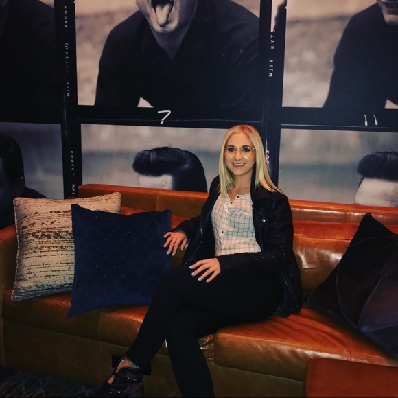 Profile Picture of Brittany Lamash (@blamash) on Poshmark