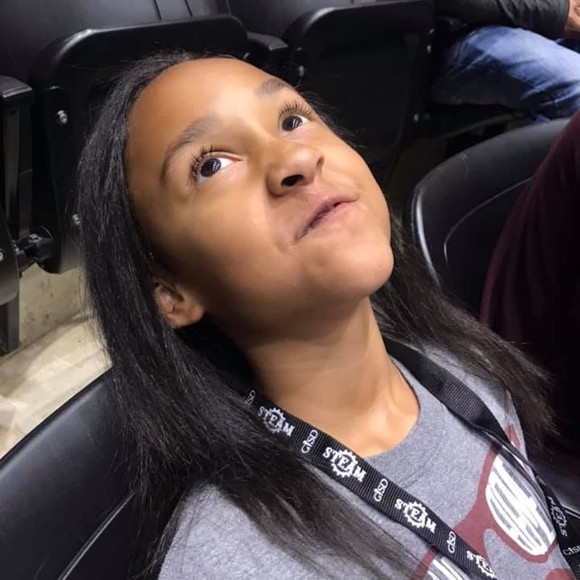 Profile Picture of Tia Wells-olson (@twellsolson) on Poshmark