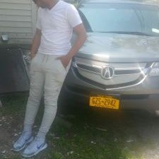 Profile Picture of Kevin Sena (@kevinsena10) on Twitter