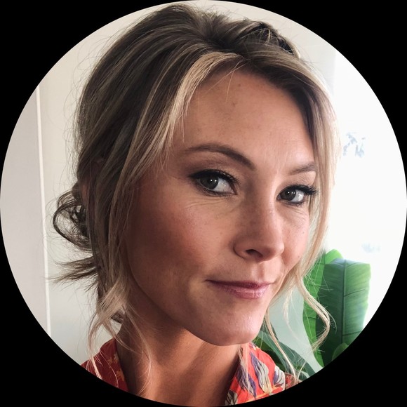 Profile Picture of Kaily Vonesh (@refinderybuys) on Poshmark