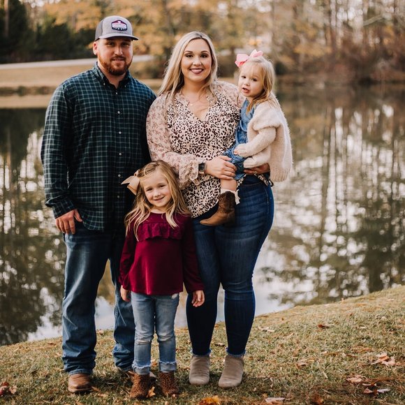 Profile Picture of Tara Highnote (@tarahighnote) on Poshmark