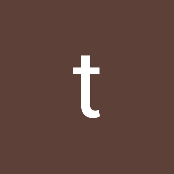 Profile Picture of Tina Allport (@tallport3) on Poshmark