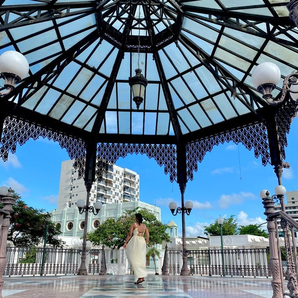 Profile Picture of Ayesha Sheikh (@aishasheikh501) on Poshmark