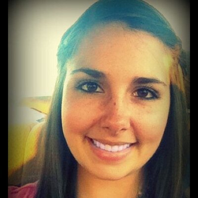 Profile Picture of Abbey Schmidt (@abbeygschmidt) on Twitter