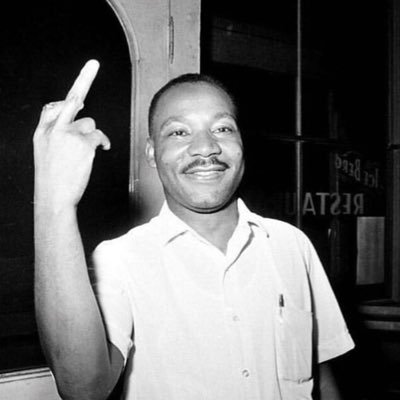 Profile Picture of Julia Rifkin (@julia_rifkin) on Twitter