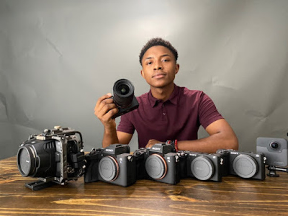 Profile Picture of Michael Foster (@memfcool) on Poshmark