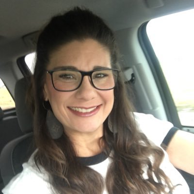 Profile Picture of Jennifer Nobles (@Cayjen2) on Twitter